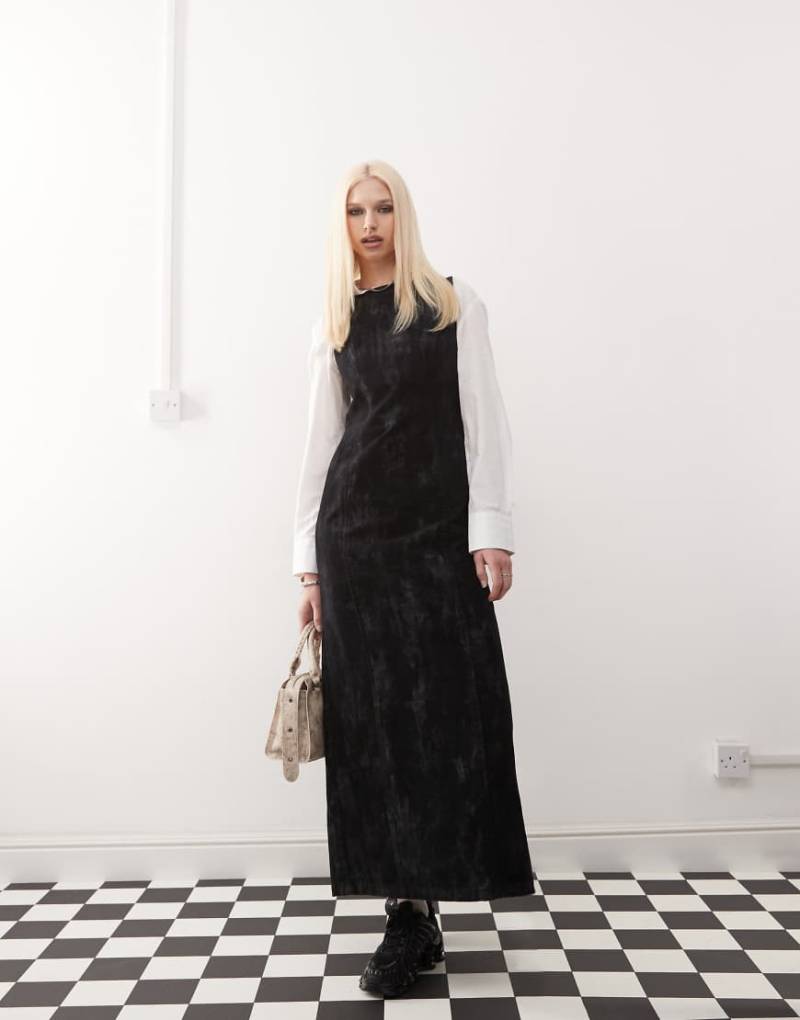 COLLUSION - Beflocktes Midi-Jeanskleid mit Military-Muster-Bunt von Collusion