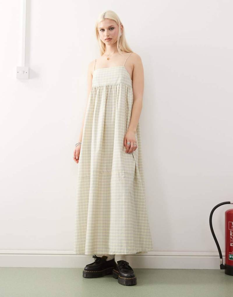 COLLUSION - Camisole-Maxikleid aus Webstoff in Buttermilchgelb kariert von Collusion