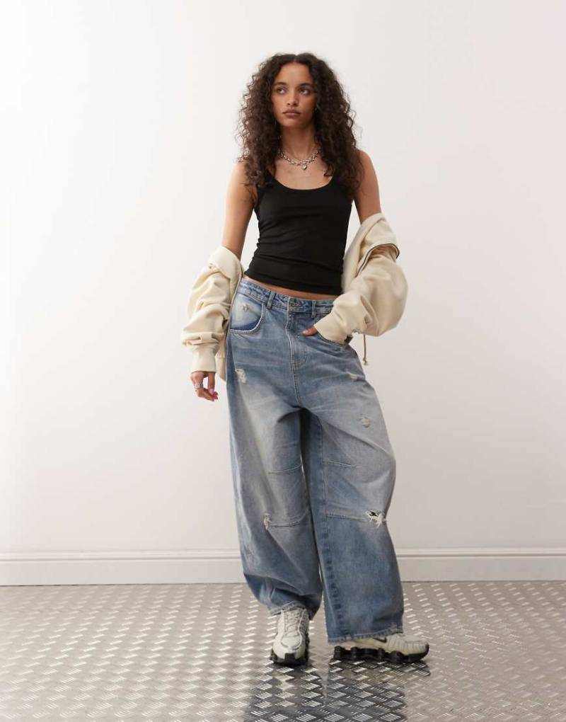 COLLUSION - Camisole-Oberteil in Schwarz mit eckigem Ausschnitt und schmalen Trägern von Collusion