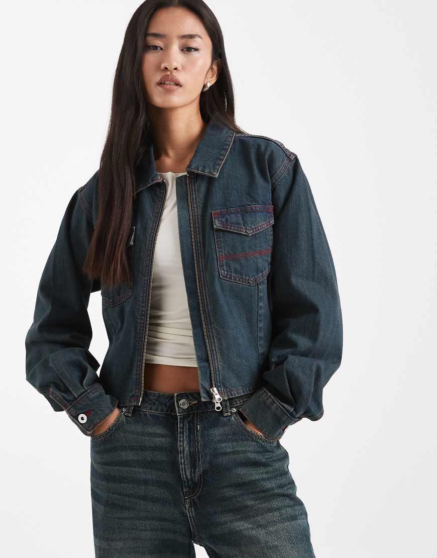 COLLUSION - Circular Design Collection - Figurbetonte Jacke in verwaschenem Patinagrün mit Reißverschluss von Collusion