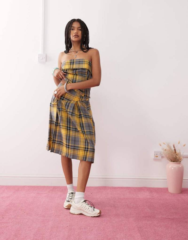 COLLUSION - Plissierter Kilt in Gelb kariert im 90er-Stil mit tiefer Taille, Kombiteil-Grau von Collusion