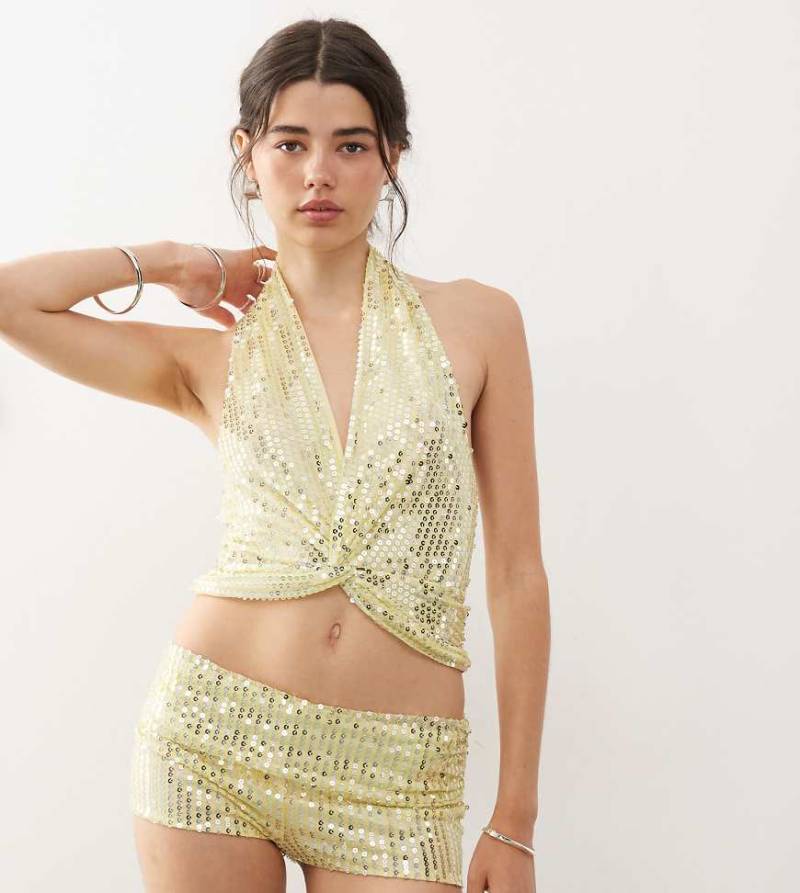 COLLUSION - Festival-Oberteil in Gelb mit Paillettenbesatz, Neckholder und überkreuztem Detail, Kombiteil-Silber von Collusion