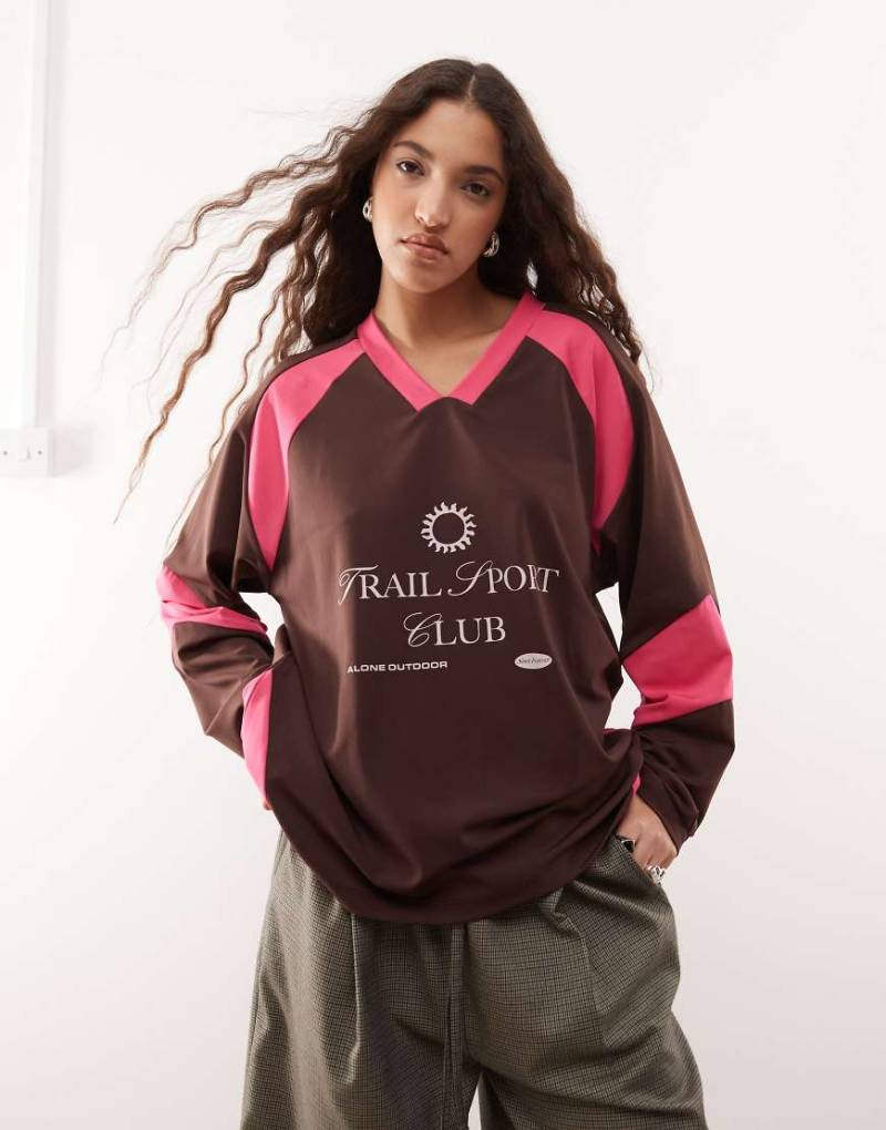 COLLUSION - Fußball-T-Shirt mit Oversize-Schnitt-Braun von Collusion