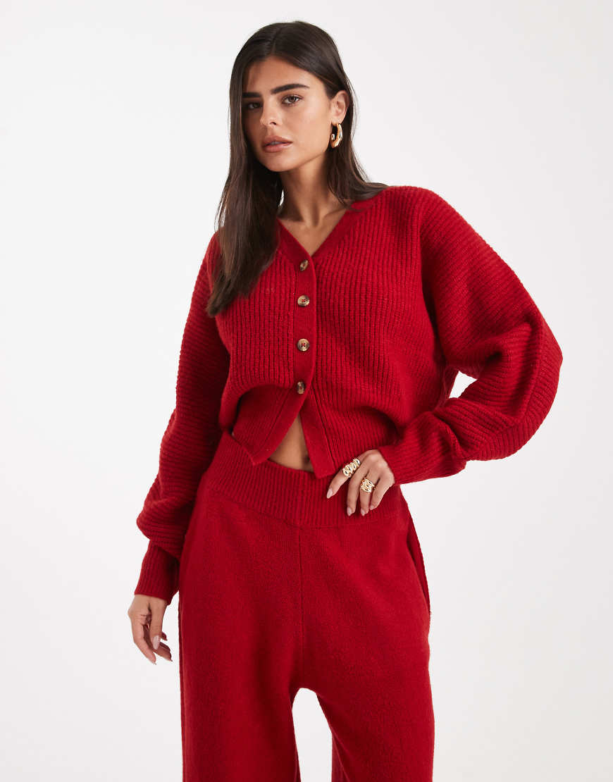 COLLUSION - Gerippte Strickjacke in Rot mit V-Ausschnitt, Kombiteil-Bunt von Collusion