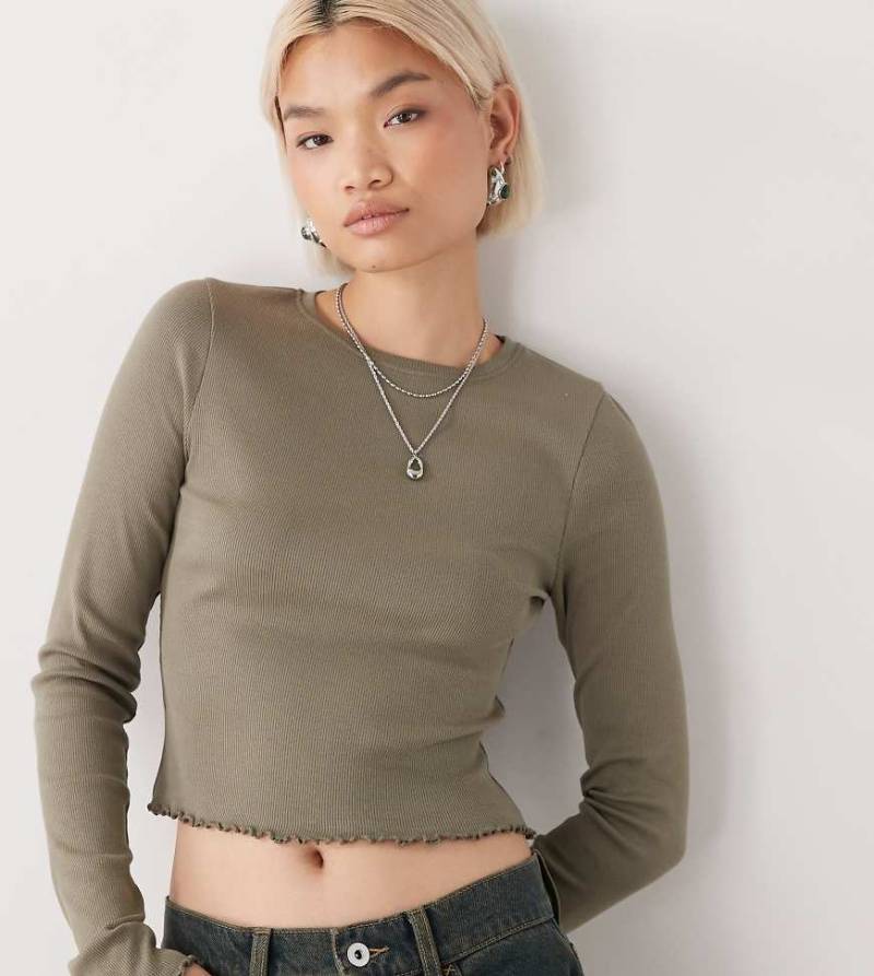 COLLUSION - Geripptes, langärmliges T-Shirt in Khaki mit Kräuselsaum-Grün von Collusion