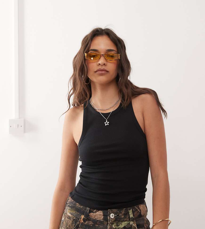 COLLUSION - Geripptes Trägertop in Schwarz von Collusion