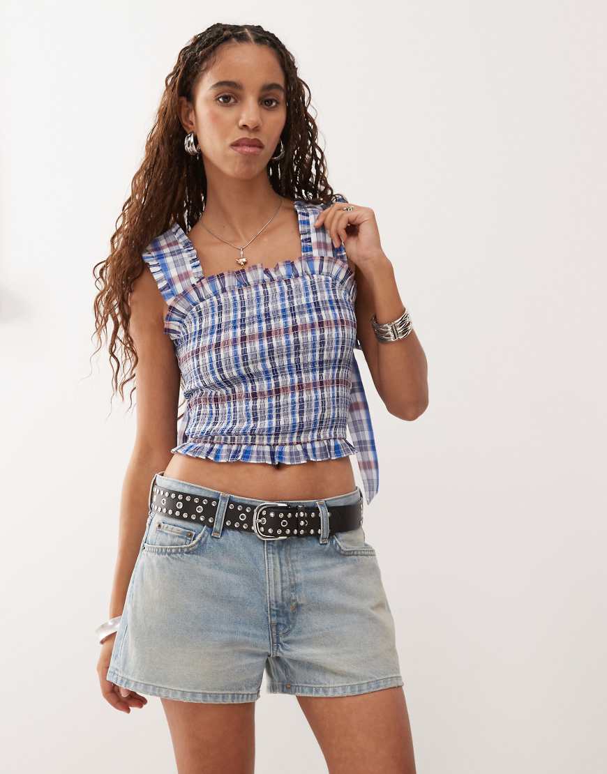 COLLUSION - Gesmoktes Camisole-Oberteil in Blau kariert von Collusion