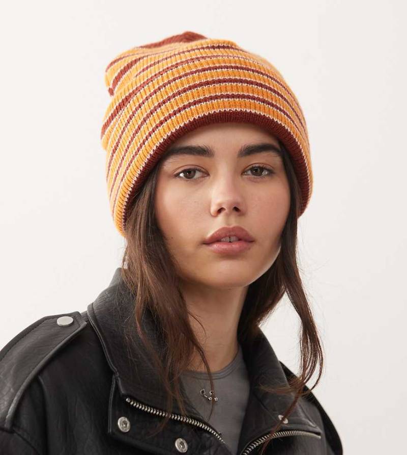 COLLUSION - Gestreifte Strickmütze in Braun-Bunt-Brown von Collusion