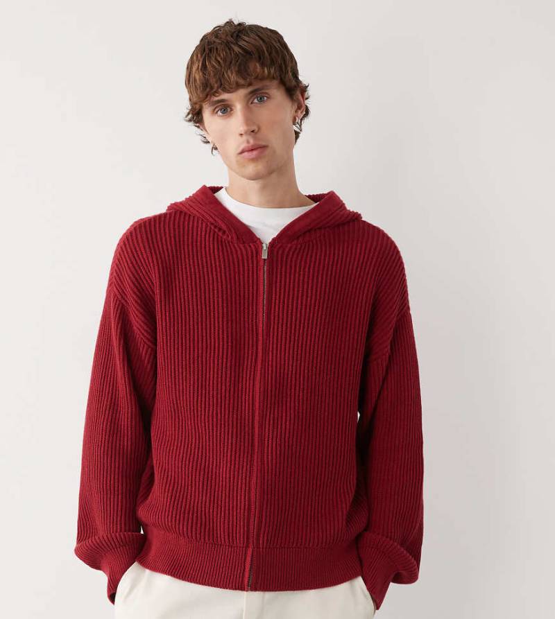 COLLUSION - Gestrickter Kapuzenpullover in Rot mit kastigem Schnitt von Collusion
