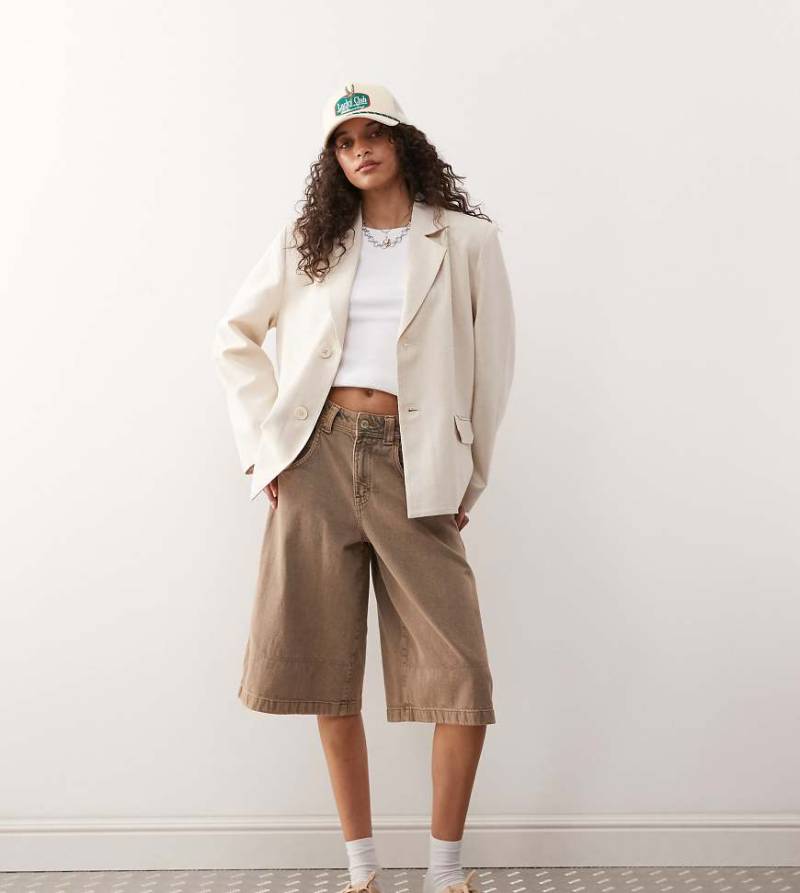 COLLUSION - Hinten gebundener Oversize-Blazer aus Webstoff in Steinbeige-Neutral von Collusion