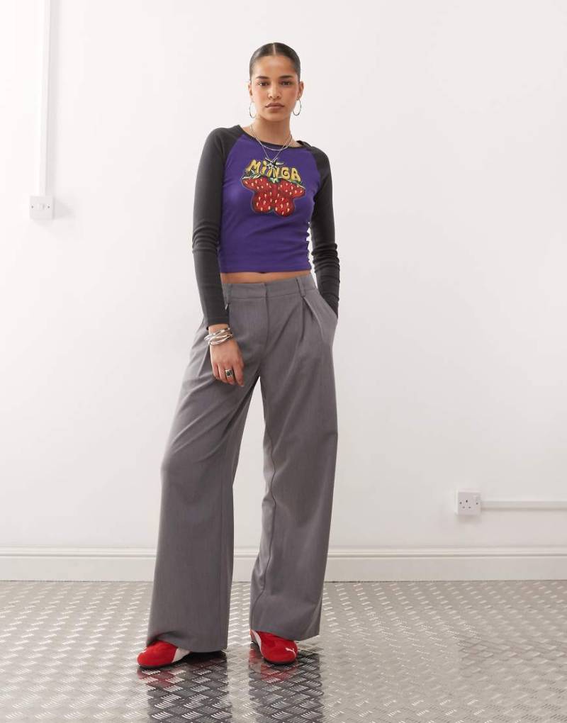 COLLUSION - Hose in Grau mit weitem Bein und Bundfaltendetail von Collusion