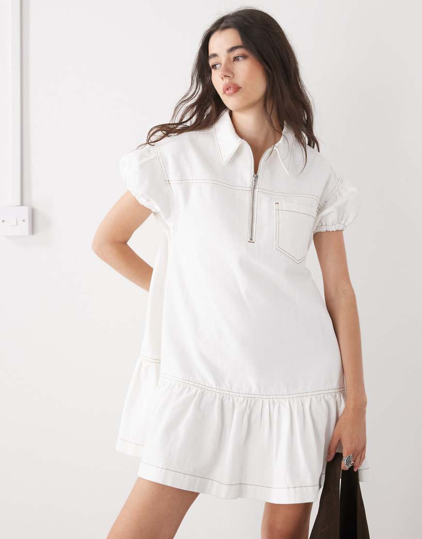 COLLUSION - Jeans-Hängerkleid in Ecru-Neutral COLLUSION - Jeans-Hängerkleid in Ecru-Neutral von Collusion