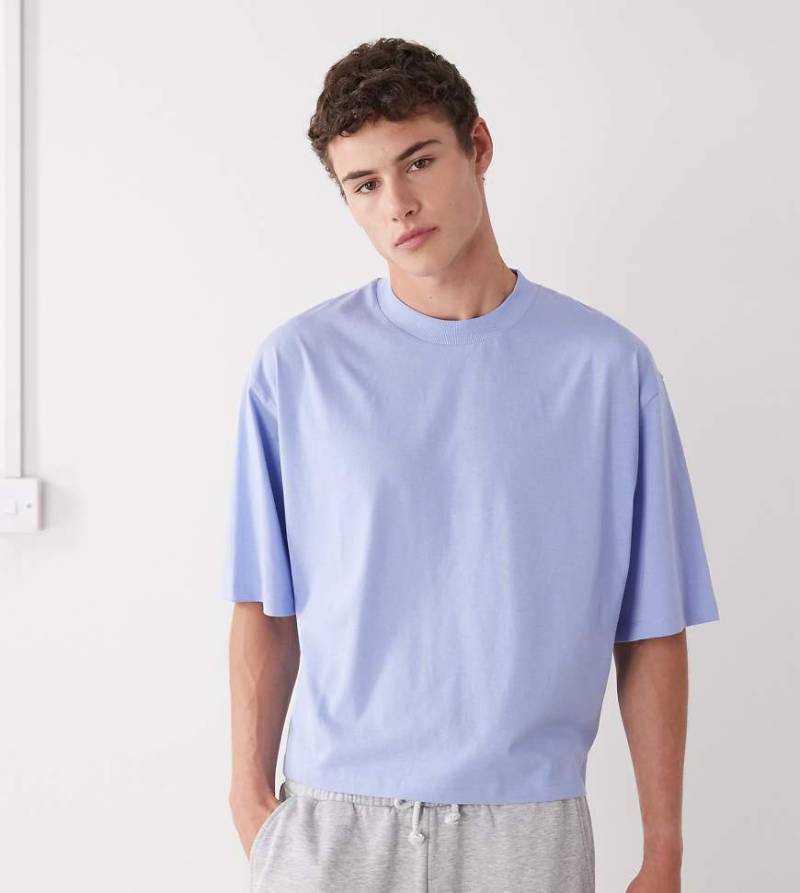 COLLUSION - Kastiges T-Shirt in Hellblau von Collusion