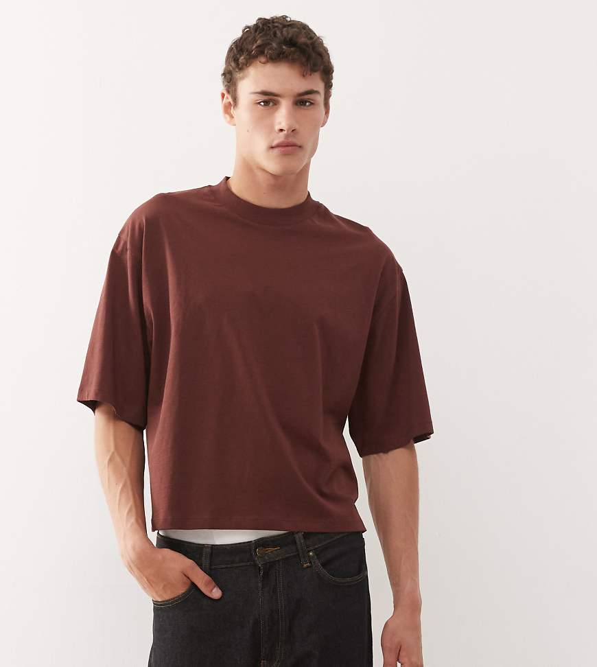 COLLUSION - Kastiges T-Shirt in Schokobraun-Brown von Collusion