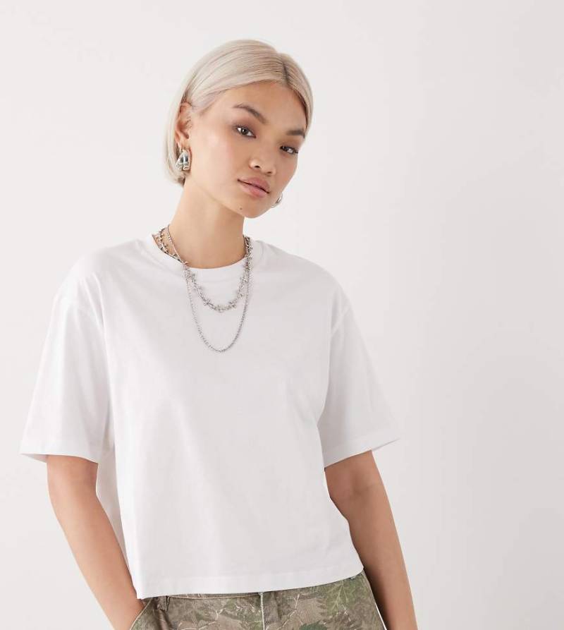 COLLUSION - Kastiges T-Shirt in Weiß von Collusion