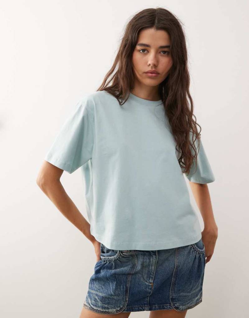 COLLUSION - Kastiges T-Shirt in weichem Blau von Collusion