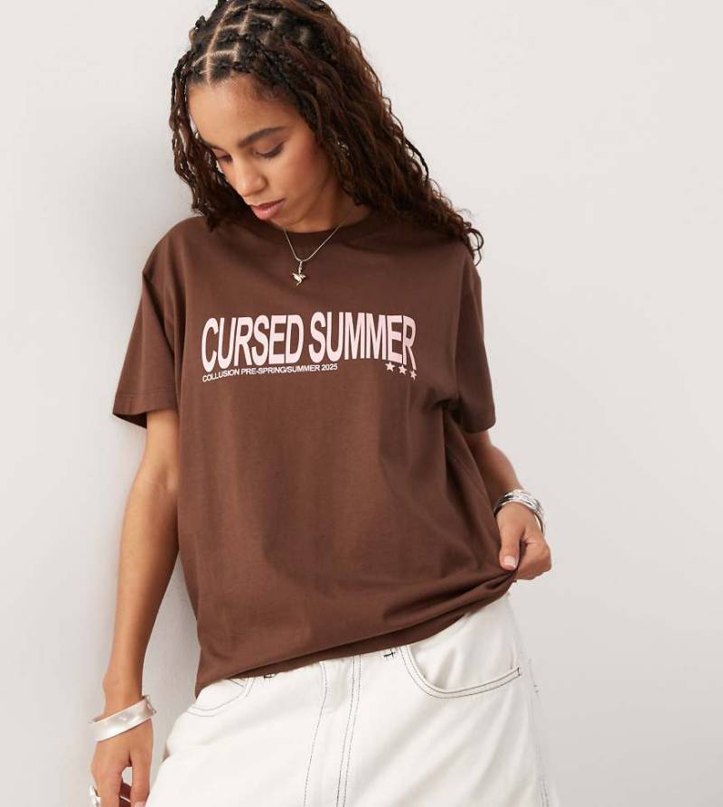 COLLUSION - Kurzärmliges T-Shirt in Braun mit Oversize-Schnitt und Print-Rot von Collusion