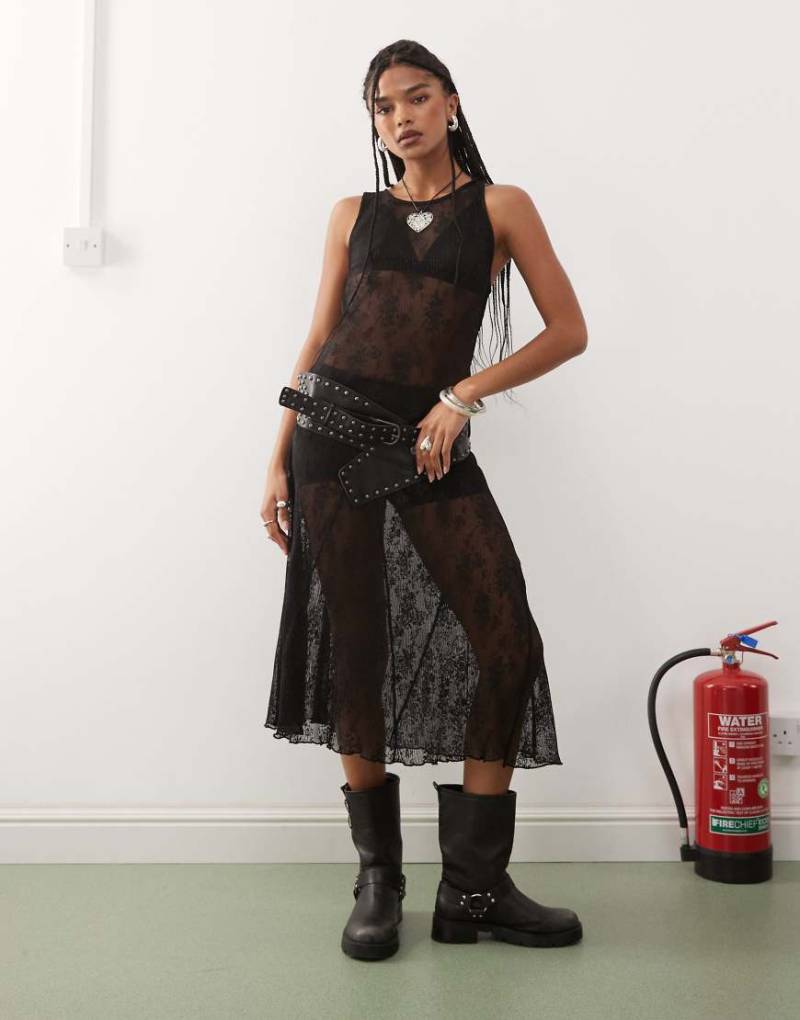 COLLUSION - Kurzärmliges Festival-Midikleid in Schwarz mit Muster von Collusion