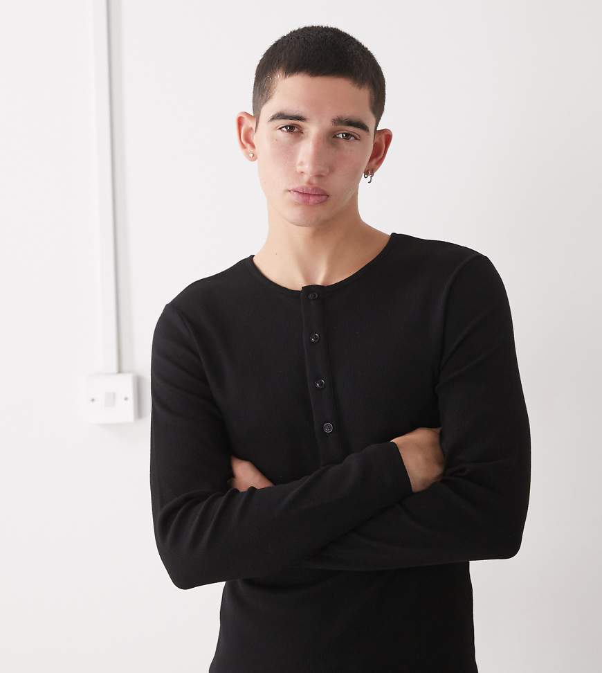 COLLUSION - Langärmliges, geripptes Henley-Oberteil in Schwarz mit schmalem Schnitt von Collusion