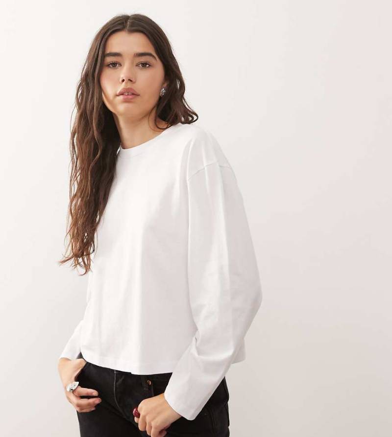 COLLUSION - Langärmliges, kastiges T-Shirt in Weiß von Collusion