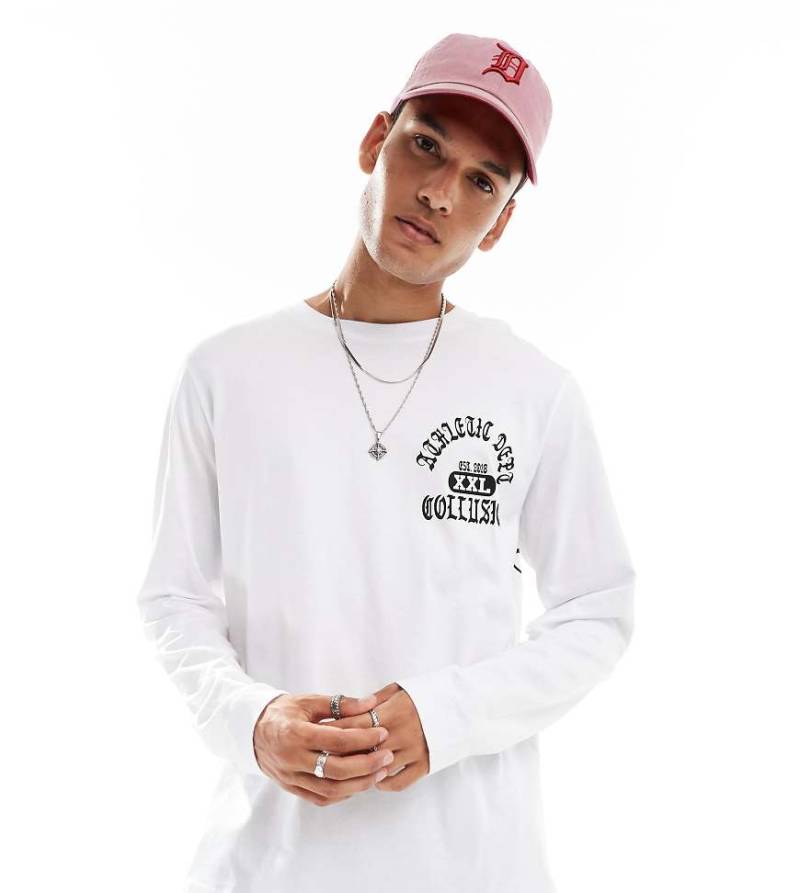 COLLUSION - Langärmliges Oversize-Shirt in Weiß mit Athletic-Fußball-Grafik von Collusion