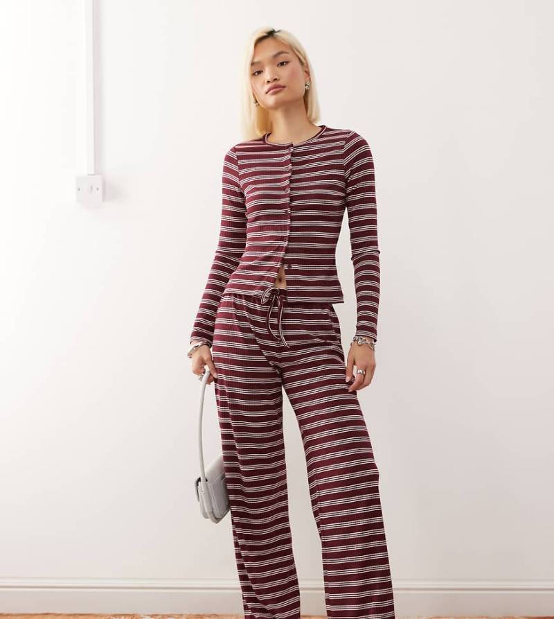 COLLUSION - Locker geschnittene, gerippte Hose in kastanienbraun gestreift, Kombiteil-Bunt von Collusion