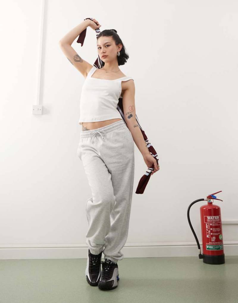 COLLUSION - Oversize-Jogginghose in Grau meliert mit Bündchen von Collusion