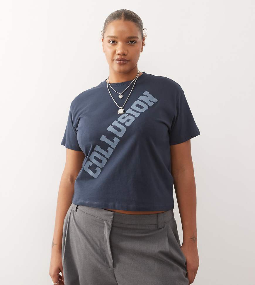 COLLUSION Plus - Anti-Fit-T-Shirt in Marineblau mit Logo von Collusion