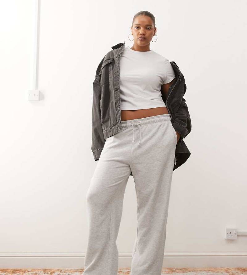 COLLUSION Plus - Straight-Leg-Jogginghose in verwaschenem Grau von Collusion