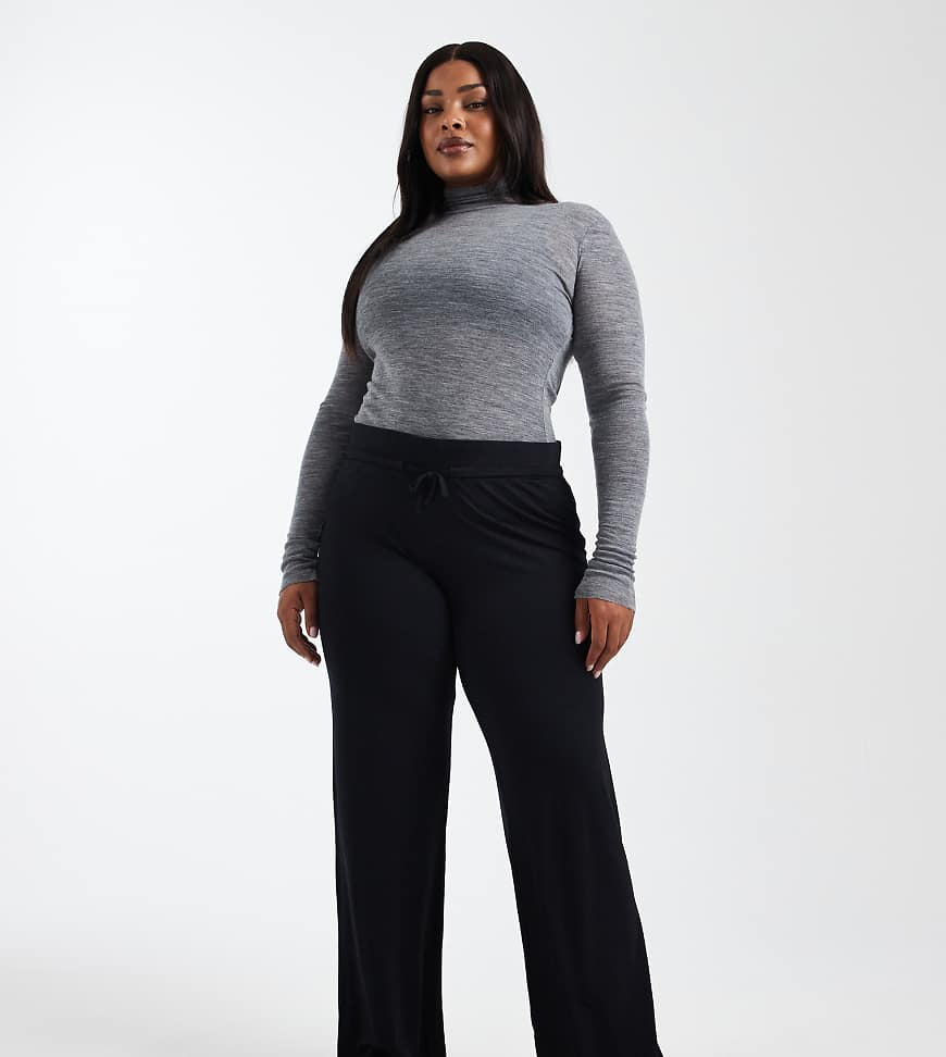 COLLUSION Plus - Yoga-Hose in Schwarz von Collusion