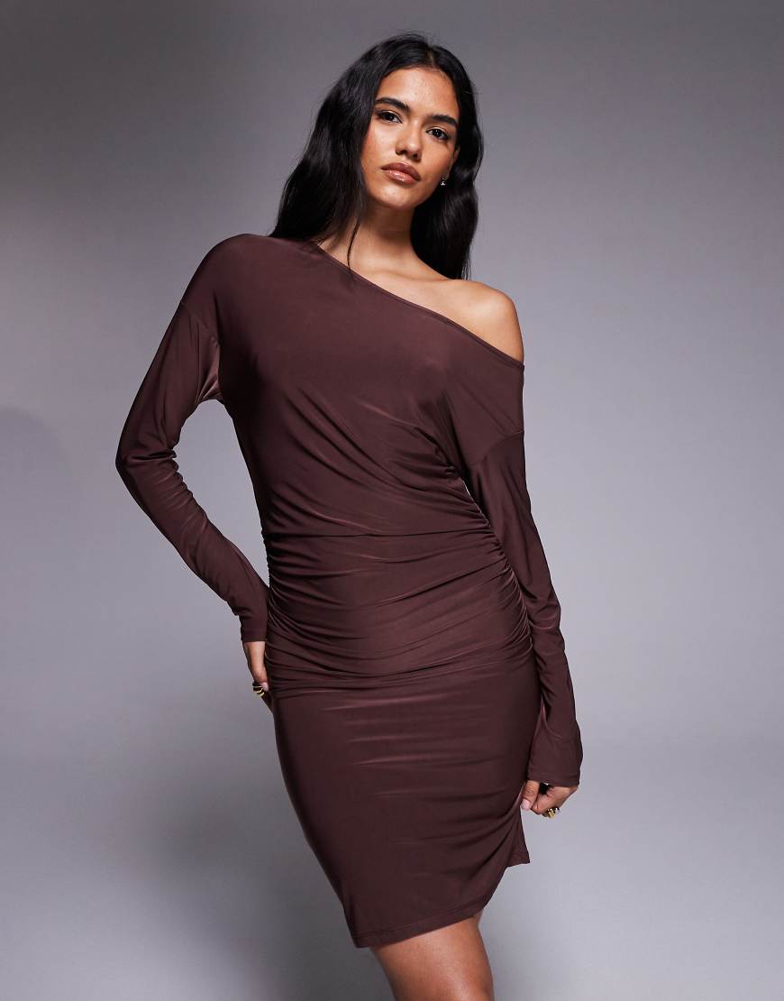 COLLUSION - Schulterfreies Minikleid aus schwerem, weichem Stoff in Dunkellila von Collusion