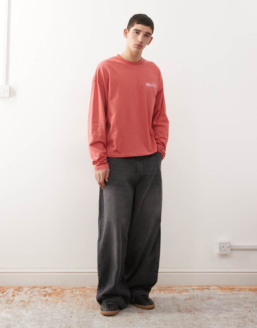 COLLUSION - Sehr weite Ballon-Jeans in schwarzer Waschung mit roter Kontrastnaht von Collusion