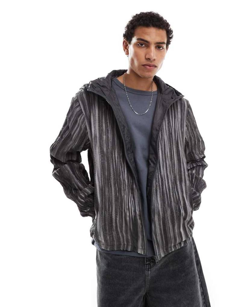 COLLUSION - Strukturierte Windjacke in Grau von Collusion