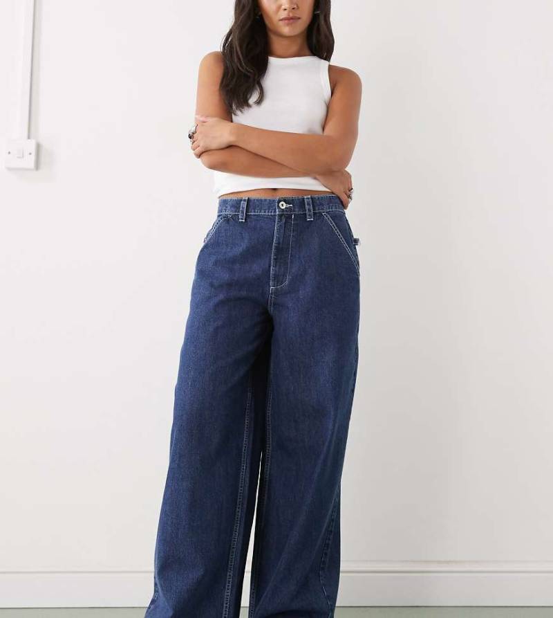 COLLUSION - X007 XL - Weite Skater-Jeans in Rinse-Waschung mit niedrigem Bund-Marineblau von Collusion