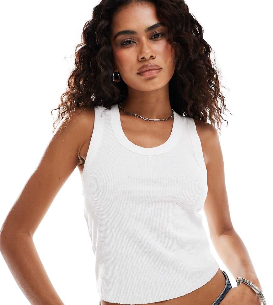 COLLUSION - Trägertop mit Waffelstruktur in Weiß von Collusion