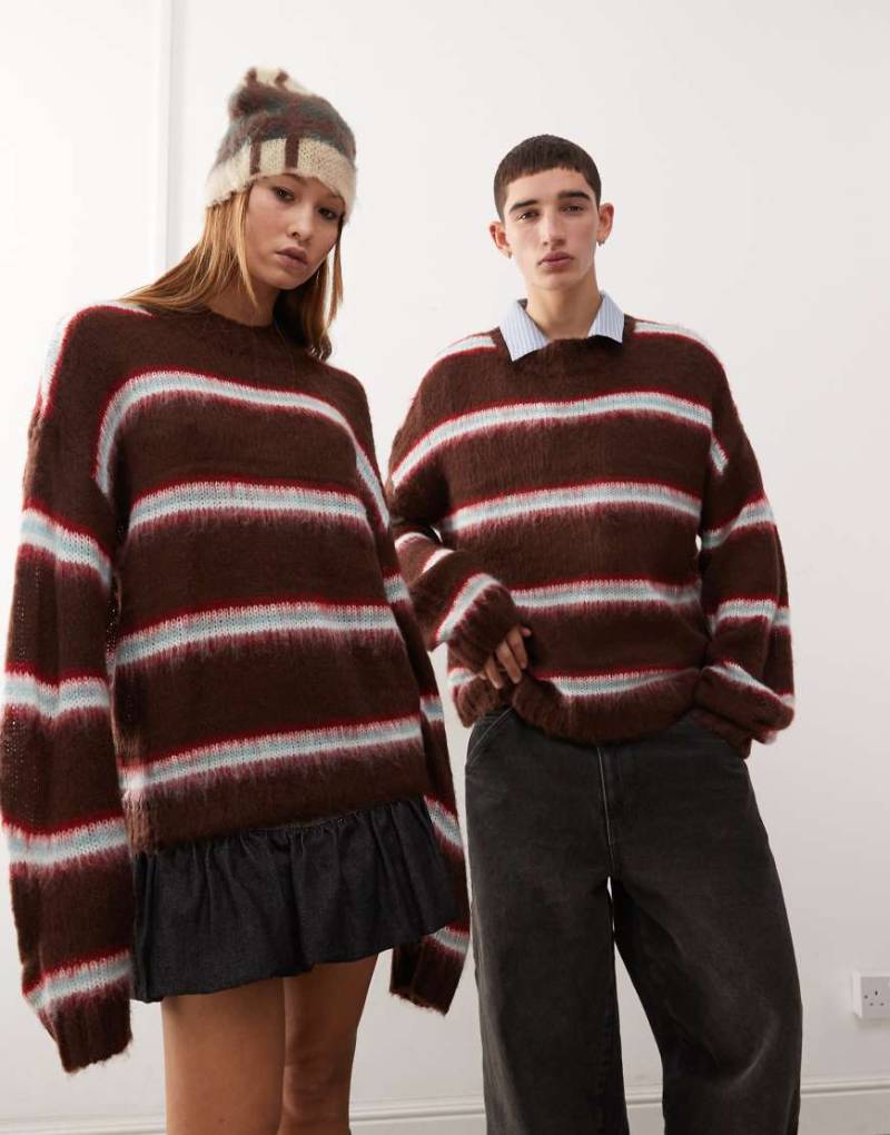 COLLUSION Unisex - Angerauter Oversize-Pullover in Lila mit Rundhalsausschnitt und Streifen-Gelb von Collusion