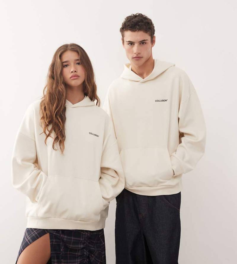 COLLUSION Unisex - Kastig geschnittener Kapuzenpullover in Ecru mit Logoprint-Neutral von Collusion