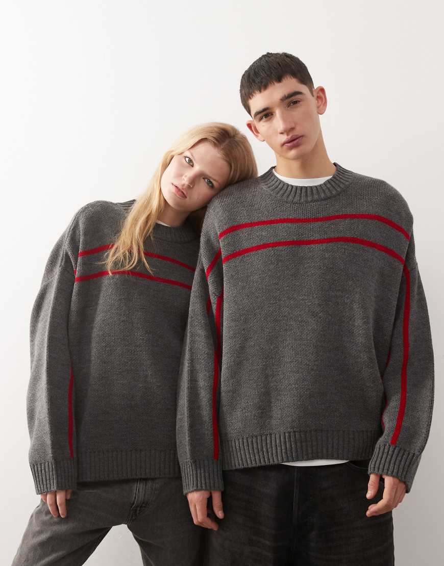 COLLUSION Unisex - Pullover in Grau und Rot gestreift von Collusion