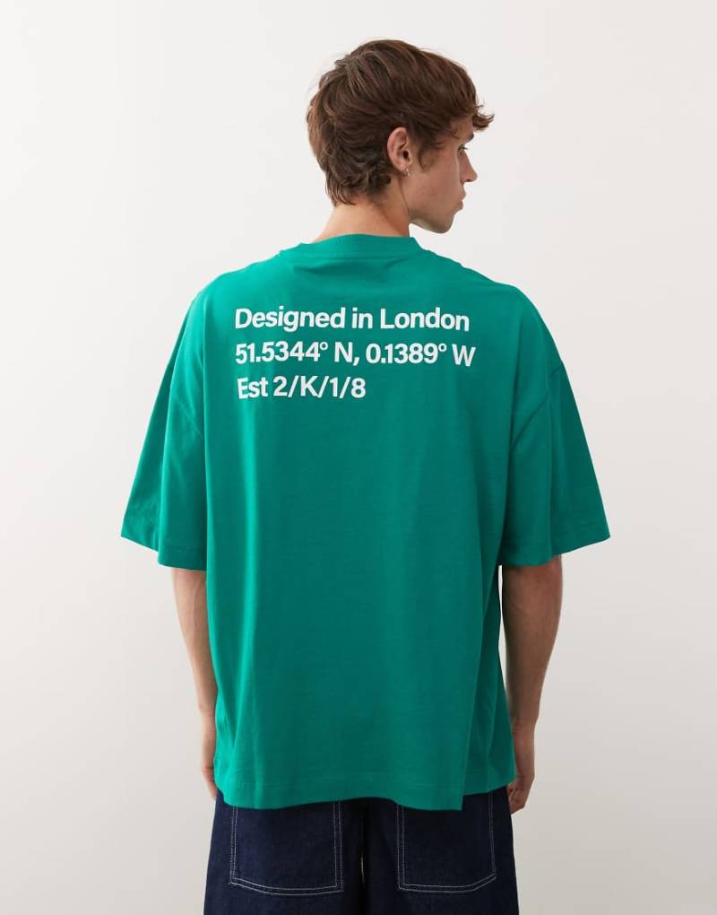 COLLUSION Unisex - T-Shirt in Grün mit Rückenprint von Collusion