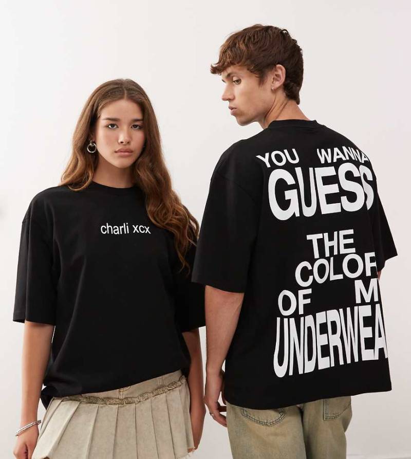 COLLUSION - Unisex-T-Shirt in Schwarz mit lockerem Skater-Schnitt mit Rücken-Grafikprint aus der offiziellen Charli XCX-BRAT-Kollektion von Collusion
