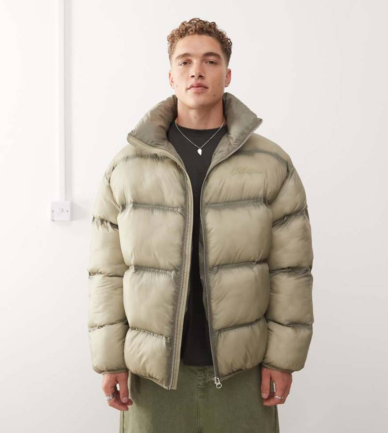 COLLUSION - Verwaschene Pufferjacke in Grün von Collusion