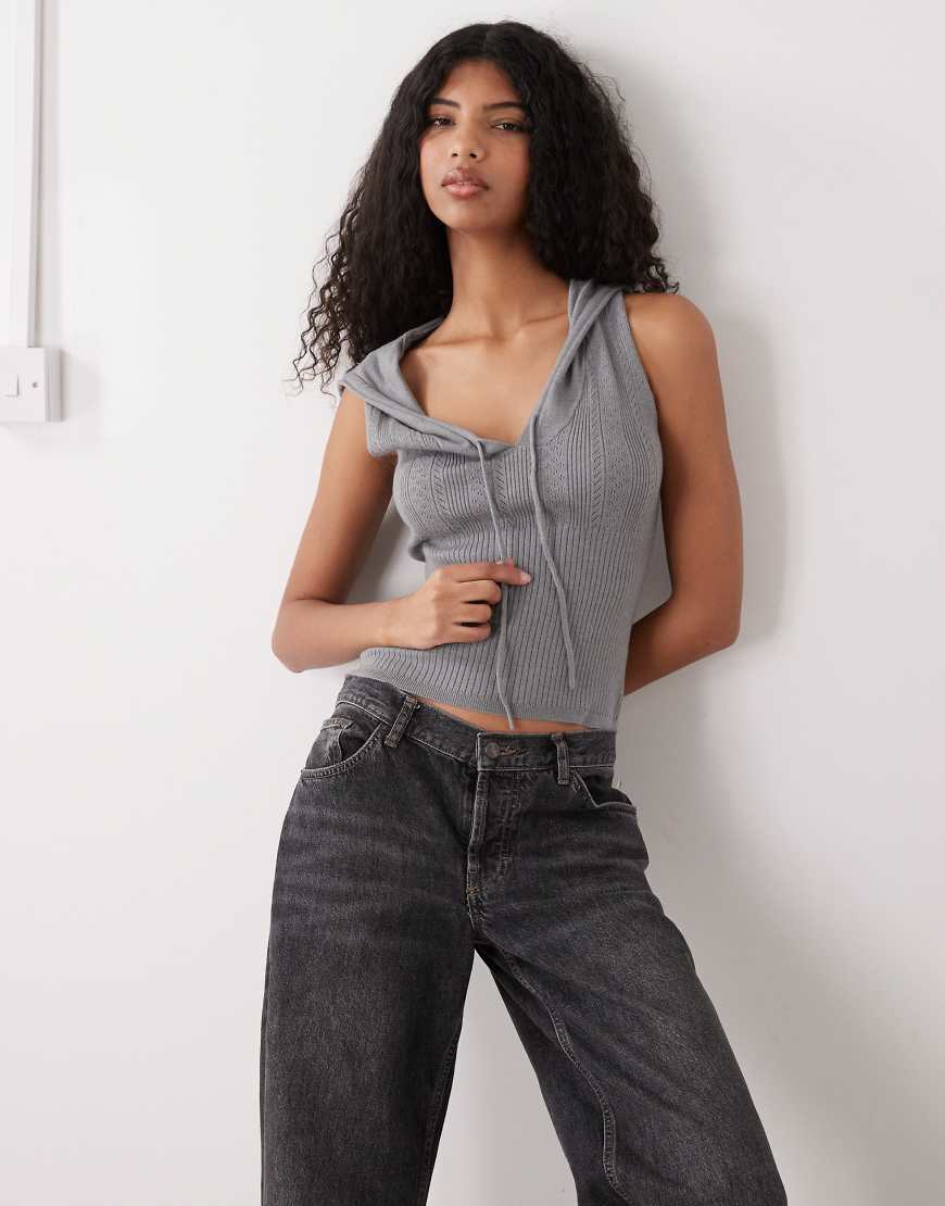 COLLUSION - Weiches Strick-Tanktop in Grau mit Kapuze-Rosa von Collusion