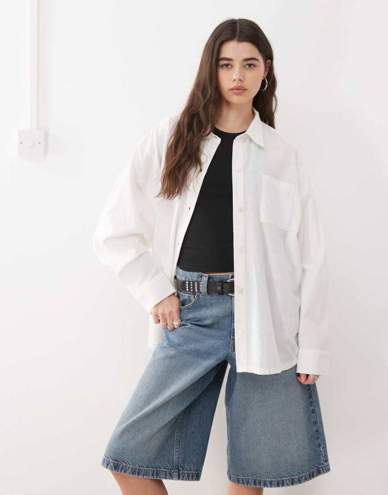 COLLUSION - Oversize-Hemd in Weiß mit Leinen von Collusion