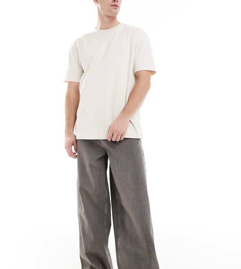 COLLUSION - X003 - Weit geschnittene Jeans in verwaschenem Grau mit mittelhohem Bund COLLUSION - X003 - Weit geschnittene Jeans in verwaschenem Grau mit mittelhohem Bund von Collusion