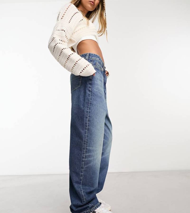 COLLUSION - X001 - Sehr weite Jeans in mittlerer Waschung-Blau von Collusion