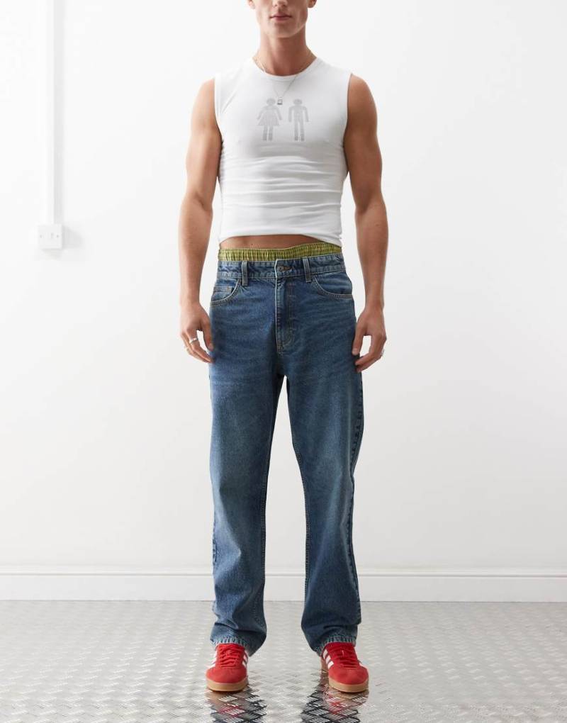 COLLUSION - X005 - Gerade geschnittene Jeans in mittlerer Waschung-Blau von Collusion