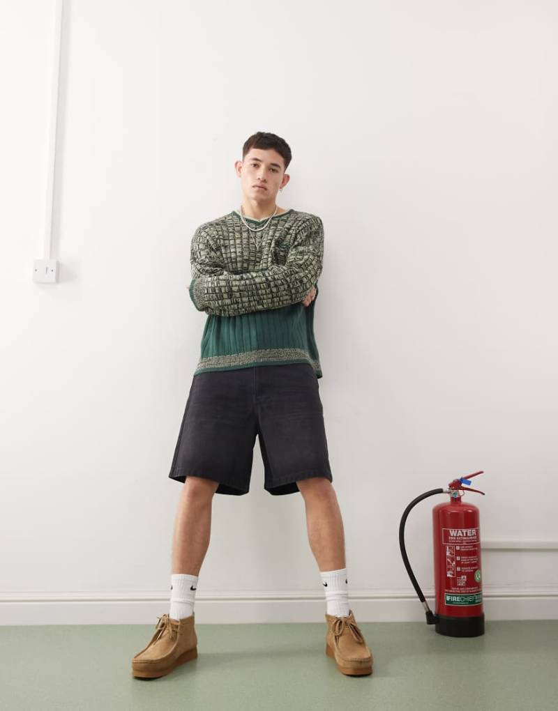 COLLUSION x005 - Skater-Jorts in verwaschenem Schwarz von Collusion