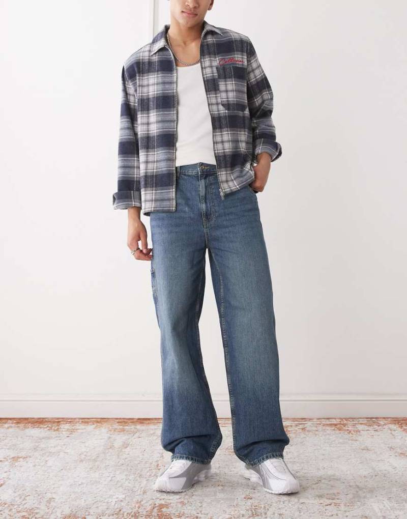 COLLUSION - X011 - Carpenter-Jeans in verwaschenem Dunkelblau von Collusion