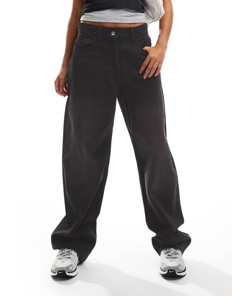 COLLUSION - x001 - Sehr weite Jeans in verwaschenem Schwarz von Collusion