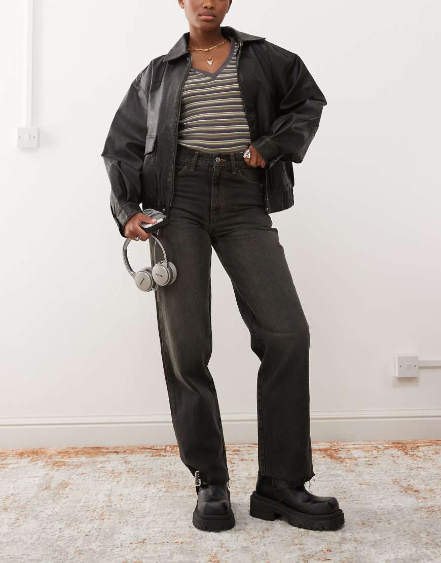 COLLUSION - x009 - Locker geschnittene Dad-Jeans in schwarzer Waschung mit mittelhohem Bund von Collusion